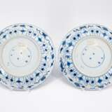 PAIR BLUE-WHITE BOWLS WITH LADIES AS ALLEGORY OF THE SMELL - photo 2