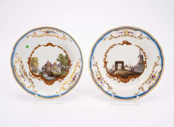 NINE PLATES AND THREE BOWLS FROM THE 'STADHOUDER SERVICE' FOR WILLEM V - photo 6