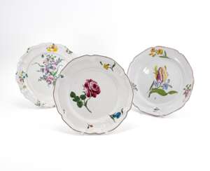 TWO FAIENCE PLATES WITH "FLEURS FINES"