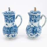 PAIR BLUE-WHITE JUGS WITH LID - photo 2