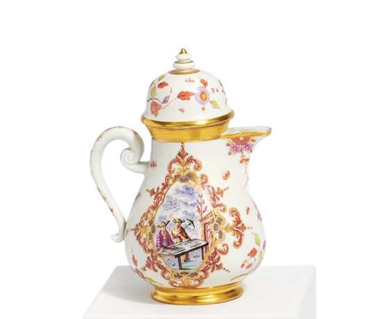 PORCELAIN COFFEE POT WITH CHINOISERIES - photo 1