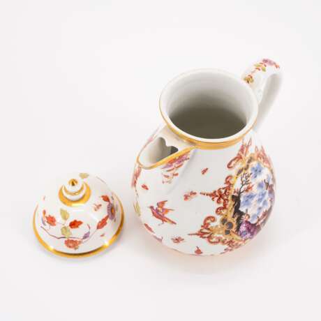 PORCELAIN COFFEE POT WITH CHINOISERIES - фото 5