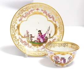 TWO PORCELAIN TEA BOWLS AND SAUCERS WITH EARLY CHINOISERIES