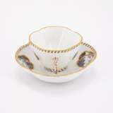 PORCELAIN CUP AND SAUCER WITH LANDSCAPE CARTOUCHES AND BASKET WEAVE RELIEF - photo 2