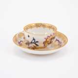 CUP AND SAUCER WITH LARGE GOLD CARTOUCHES AND HUNTING SCENES - photo 4