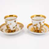 TWO PORCELAIN BEAKERS WITH DOUBLE HANDLE WITH SAUCERS AND DECORATED-OVER THREE FRIENDS DECOR - фото 2