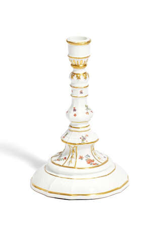 PORCELAIN CANDELABRA WITH KAKIEMON DECOR - photo 1