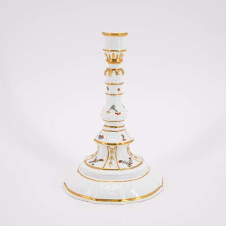 PORCELAIN CANDELABRA WITH KAKIEMON DECOR - photo 6