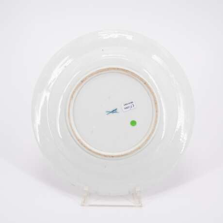 RARE PORCELAIN PLATE FROM THE SEYDEWITZ-SERVICE - photo 2