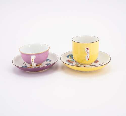 PORCELAIN COFFEE CUP AND SAUCER WITH YELLOW GROUND & PORCELAIN TEA CUP AND SAUCER WITH PURPLE GROUND AND KAKIEMON DECOR - photo 3