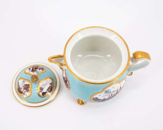 PORCELAIN CREAM POT WITH TURQUOISE GROUND AND LANDSCAPE CARTOUCHES - Foto 5