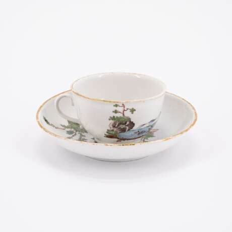 PORCELAIN COFFEE POT, THREE CUPS AND SAUCERS WITH HUNTING DECORS - photo 19