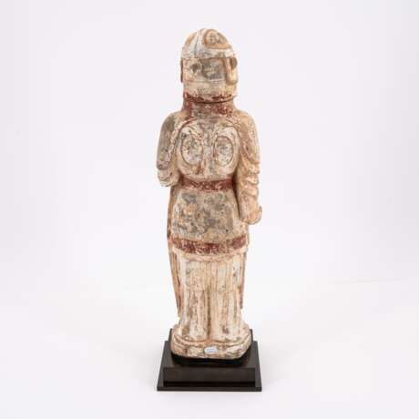 TWO POTTERY SOLDIER FIGURES - photo 7