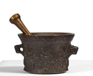 SMALL BRONZE MORTAR WITH FIGURES AND SHELL ORNAMENTATION
