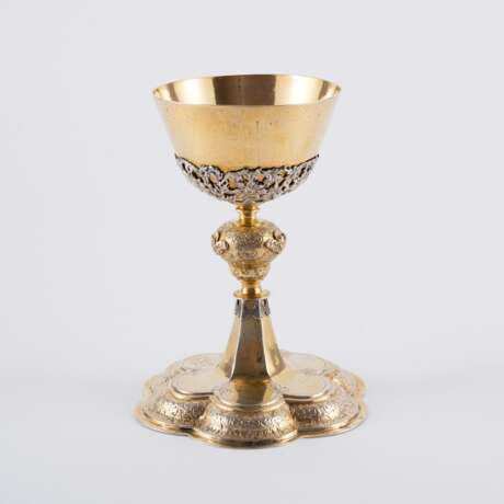 SILVER MASS CHALICE WITH ACANTHUS AND VINES ORNAMENTATION - Foto 4