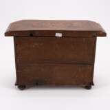 SMALL MODEL CHEST OF DRAWERS WITH FLORAL INLAYS MADE OF WOOD AND BONE - photo 5