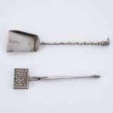 PAIR OF SILVER MINIATURE CANDLESTICKS, SILVER MINIATURE COAL SHOVEL AND WAFFLE IRON, SILVER MINIATURE GOBLET - photo 5