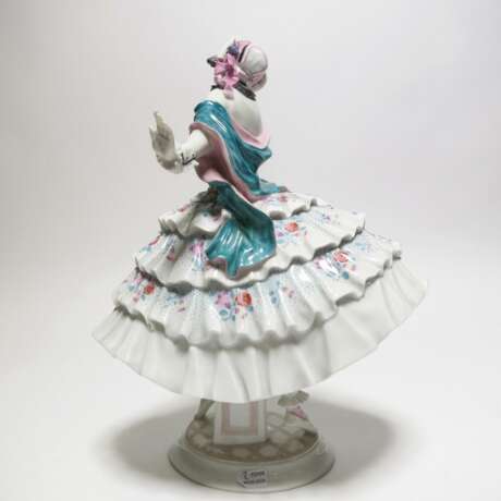 PORCELAIN FIGURINES OF THE 'RUSSIAN BALLET' - фото 14