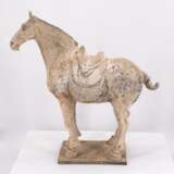 POTTERY FIGURINE OF A STANDING HORSE - photo 2
