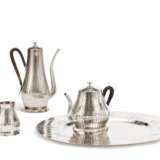 FOUR PART SILVER COFFEE AND TEA SERVICE - Foto 1