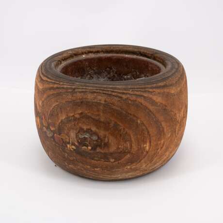 TWO WOODEN AND COPPER COAL BASINS, SO-CALLED HIBACHI WITH FLORAL DECOR - фото 8