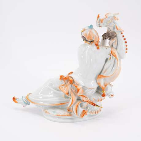 PORCELAIN MOOR WITH COCKATOO - photo 3
