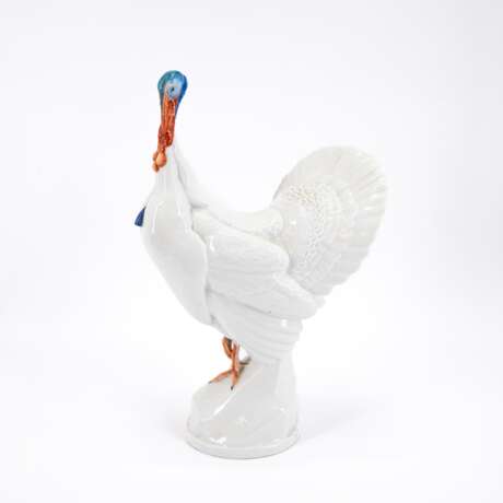 PORCELAIN FIGURINE OF A TURKEY - photo 1