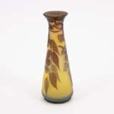 SMALL GLASS VASE WITH FLOWERING BRANCHES - photo 4