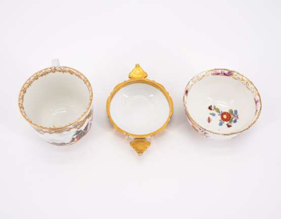 PORCELAIN CUP AND TEA BOWL WITH SAUCER & TASTEVIN WITH MERCHANT NAVY- AND BATTLE SCENES - Foto 5