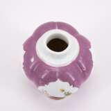 PORCELAIN TEA CADDY AND SMALL BOX WITH PURPLE GROUND AND KAKIEMON RESERVES - Foto 7
