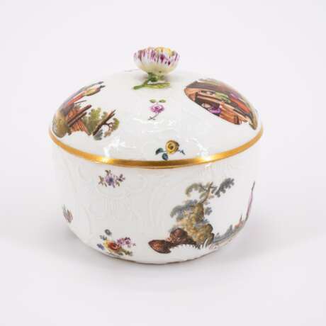 BEAUTIFUL PORCELAIN ENSEMBLE WITH RURAL SCENES - Foto 9