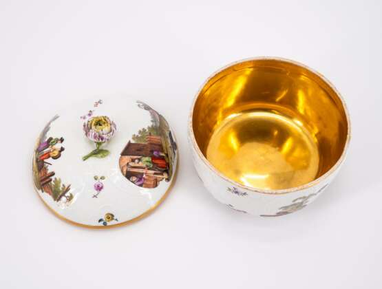 BEAUTIFUL PORCELAIN ENSEMBLE WITH RURAL SCENES - Foto 10