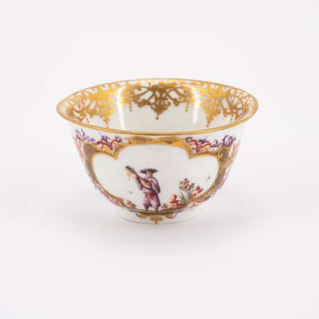 PORCELAIN TEA BOWL WITH CHINOISERIES AND SAUCER WITH MERCHANT NAVY SCENES - Foto 5