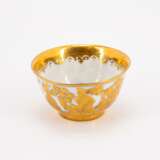 ONE PORCELAIN TEA BOWL AND TWO SAUCERS WITH DECORATED-OVER BIRD & ROCK DECORS - photo 4