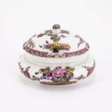 OVAL PORCELAIN BOX WITH TABLE DECOR PAINTED BLUE UNDER GLAZE AND PURPLE COLOURED - photo 3
