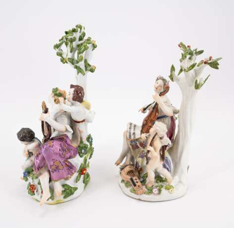 TWO LARGE PORCELAIN ENSEMBLES WITH MYTHOLOGICAL SCENES AT A TREE - photo 2