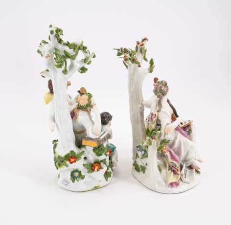 TWO LARGE PORCELAIN ENSEMBLES WITH MYTHOLOGICAL SCENES AT A TREE - photo 4