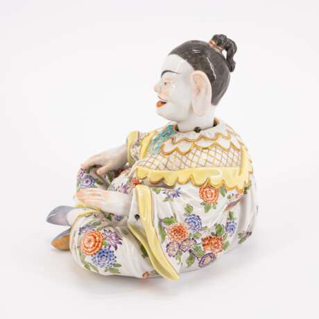 SMALL PORCELAIN PAGODA WITH ROCKING TONGUE AND HANDS - Foto 2