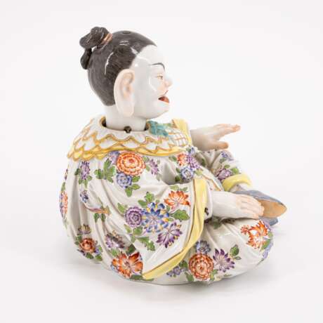 SMALL PORCELAIN PAGODA WITH ROCKING TONGUE AND HANDS - photo 4