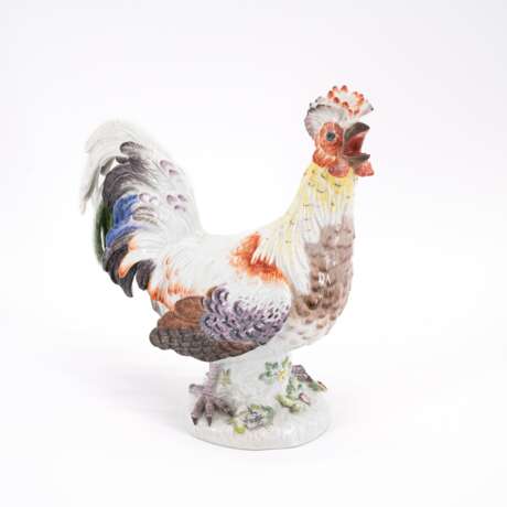 SMALL PORCELAIN CROWING ROOSTER - photo 1