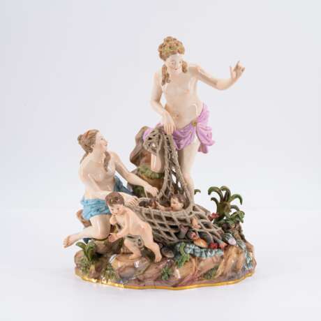 PORCELAIN ASSEMBLE CATCH OF THE TRITONS - фото 1