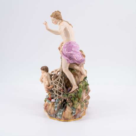 PORCELAIN ASSEMBLE CATCH OF THE TRITONS - photo 2