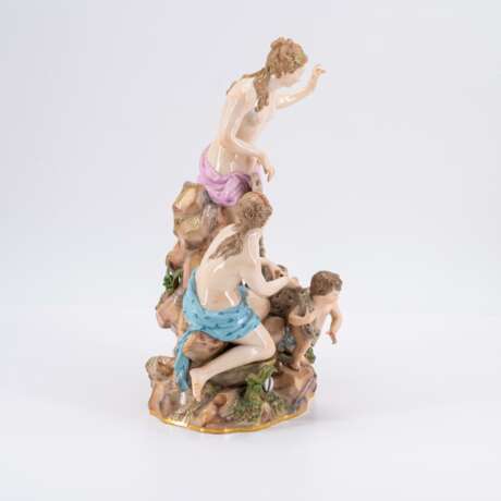 PORCELAIN ASSEMBLE CATCH OF THE TRITONS - photo 4