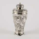 SILVER LIDDED BEAKER WITH ROCAILLE CARTOUCHES AND BIRDS - photo 2