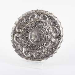 SILVER DISH WITH HERALDIC DECOR