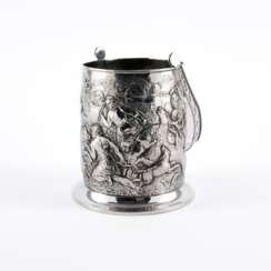 CHAMPAGNE COOLER WITH MYTHOLOGICAL HUNTING MOTIFS