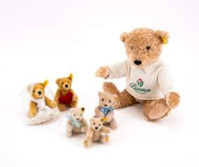 ENSEMBLE OF FIVE STEIFF BEARS MADE OF MOHAIR PLUSH, YARN AND GLASS