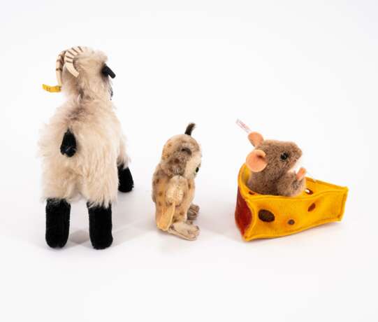ENSEMBLE OF FOUR STEIFF ANIMALS MADE OF FABRIC, COTTON WOOL AND WOOD - photo 8