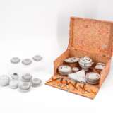 SMALL MEISSEN PORCELAIN DOLL'S TEASERVICE AND A PORCELAIN DINNER-SERVICE - Foto 1
