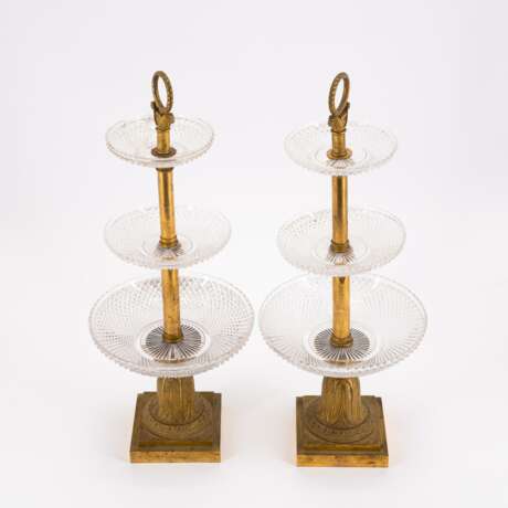 PAIR OF BRONZE ETAGERES EMPIRE - photo 5